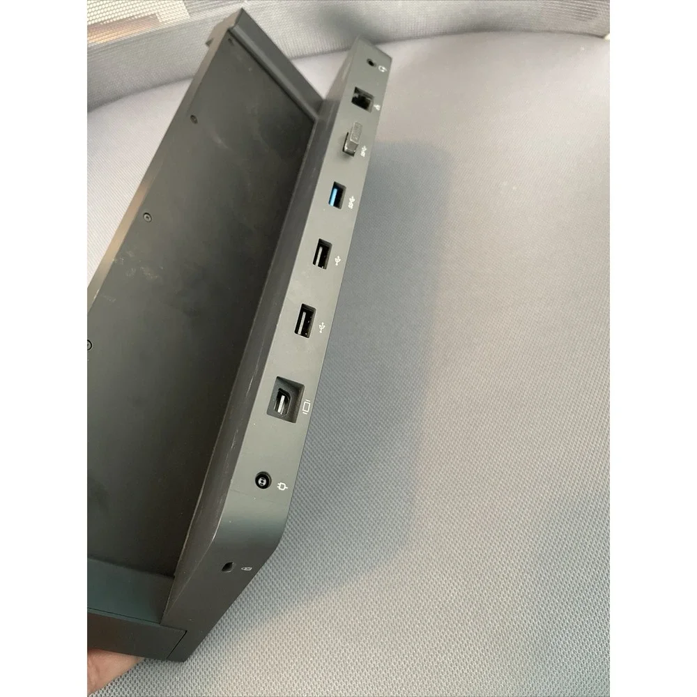 Microsoft Surface Pro 3‎ Docking Station Model 1664 No Power Cord (8)